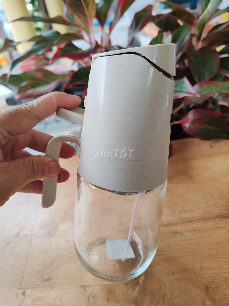 Bình xịt dầu ăn Thủy tinh Trắng kem. Mua bán Dụng cụ nhà bếp tại Quận 7 Tp Hồ Chí Minh được đăng bởi Vy Vy hình 1