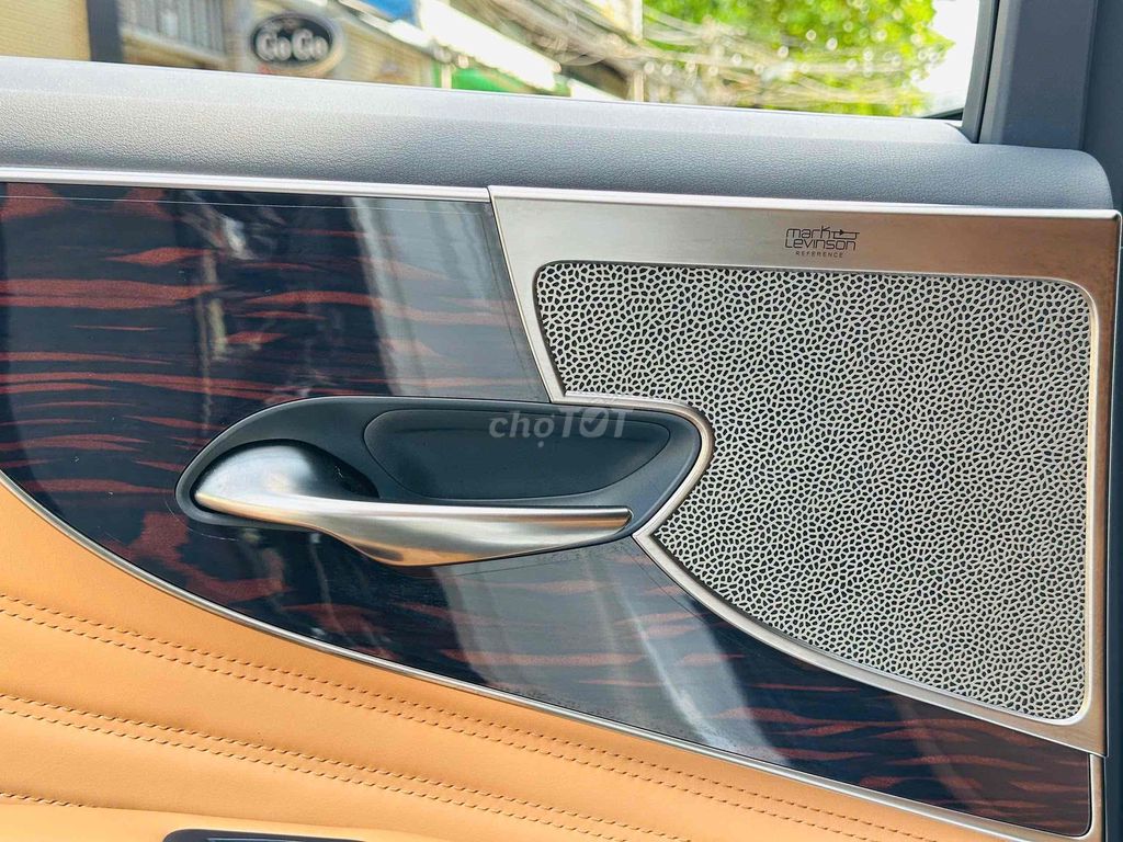 Lexus LS 500 odo mới 17.000km model 2024. Mua bán Ô tô tại Quận 8 Tp Hồ Chí Minh được đăng bởi Hồng Phúc hình 18