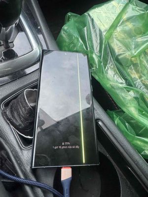 Samsung Galaxy S22 Ultra 5G 8/128 Gb Sọc màn hình. Mua bán Điện thoại tại Thành phố Dĩ An Bình Dương được đăng bởi Nhà xưởng Bình Dương HPT