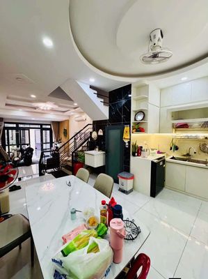 Аренда · 5 комн. · 68 м² · Quận Tân Phú, ул. Đường Tây Thạnh