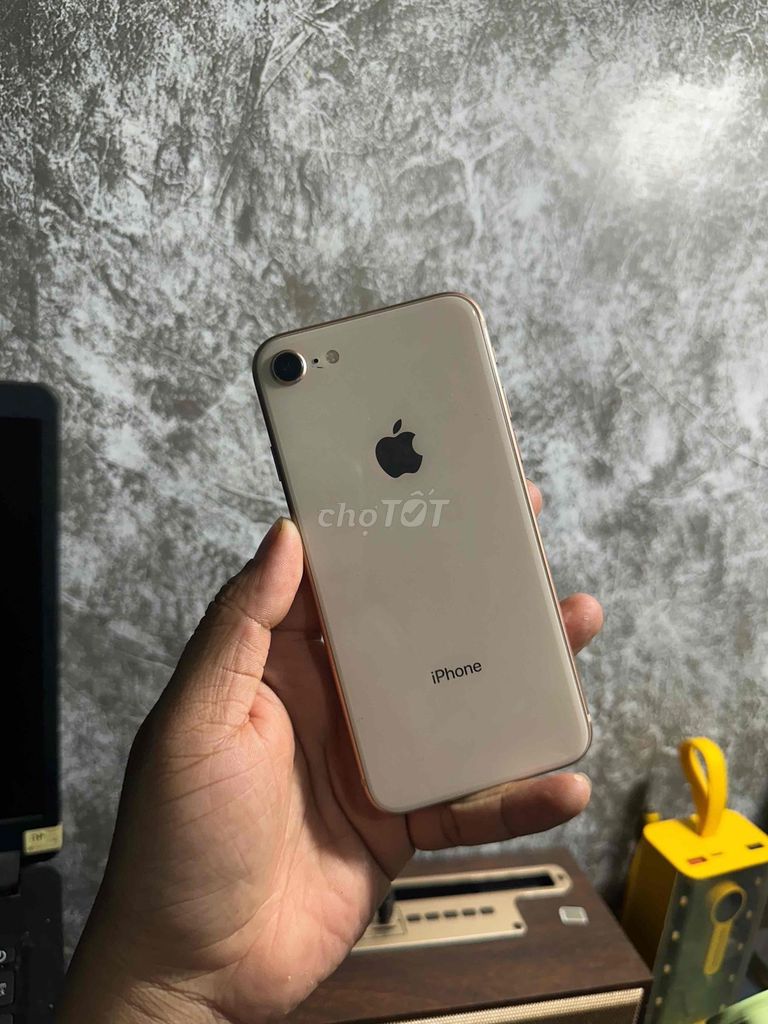 Apple iPhone 8 256GB Vàng. Mua bán Điện thoại tại Thị xã Bến Cát Bình Dương được đăng bởi Ti Ti Store hình 1