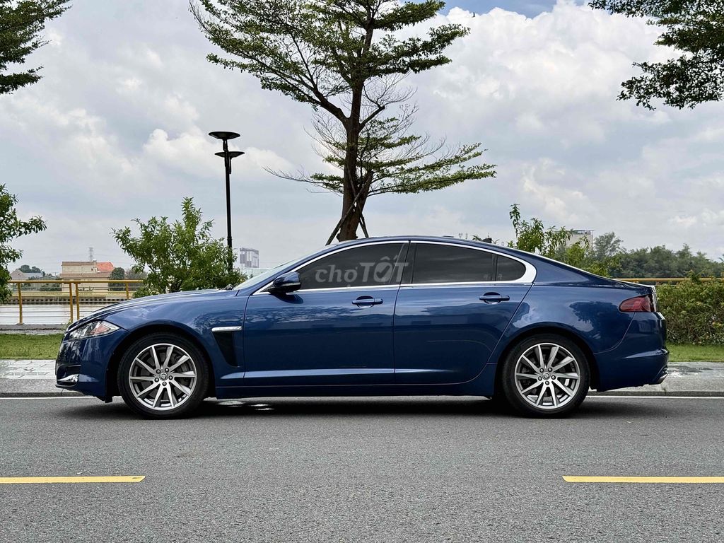 Jaguar XF 2013 2.0 Turbo