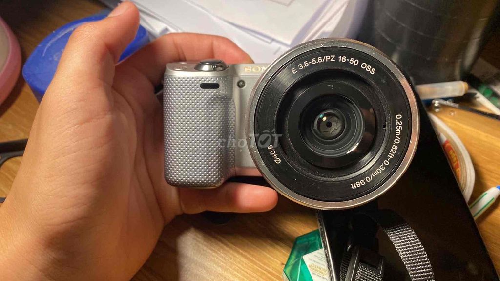 Máy ảnh Sony NEX-5T Màn lật. Mua bán Máy ảnh, Máy quay tại Quận Thanh Xuân Hà Nội được đăng bởi Lynhh Hoài  hình 1