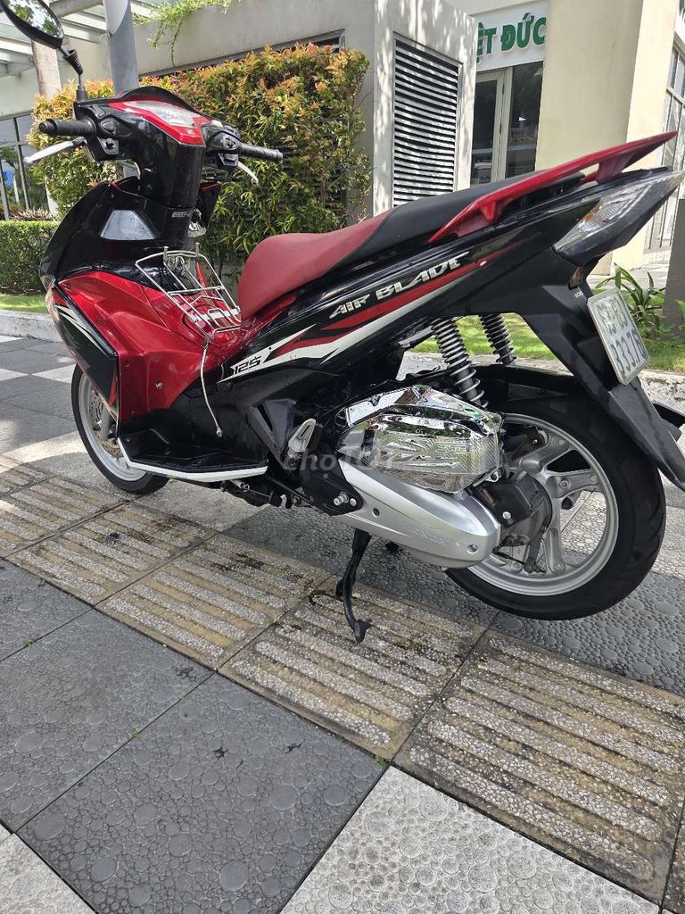 Honda Air Blade 125 2013 Красно-черный