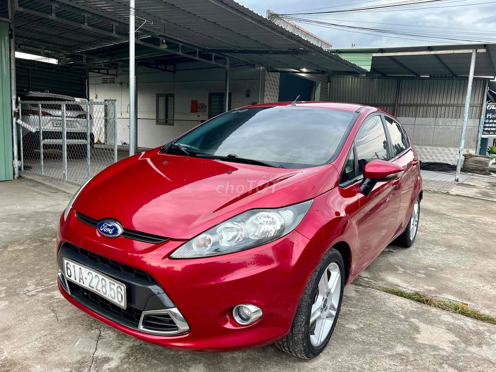 Ford Fiesta 2013 1.6 AT Hatchback - 107000 km. Mua bán Ô tô tại Huyện Phú Giáo Bình Dương được đăng bởi Hoàng Lâm hình 1