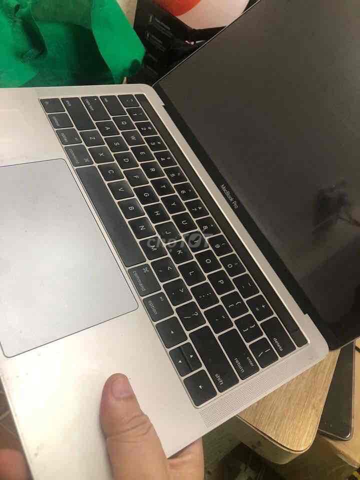 Apple MacBook Pro 2019 xám Đã sử dụng. Mua bán Laptop tại Quận Thanh Xuân Hà Nội được đăng bởi Hậu  hình 1