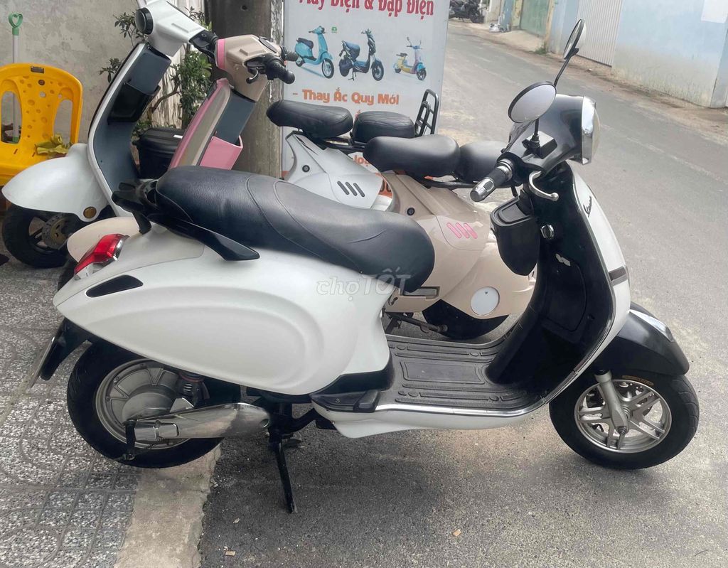 Cần bán xe máy điện. Mua bán Xe điện tại Thành phố Vũng Tàu Bà Rịa - Vũng Tàu được đăng bởi Thu Nguyen hình 2