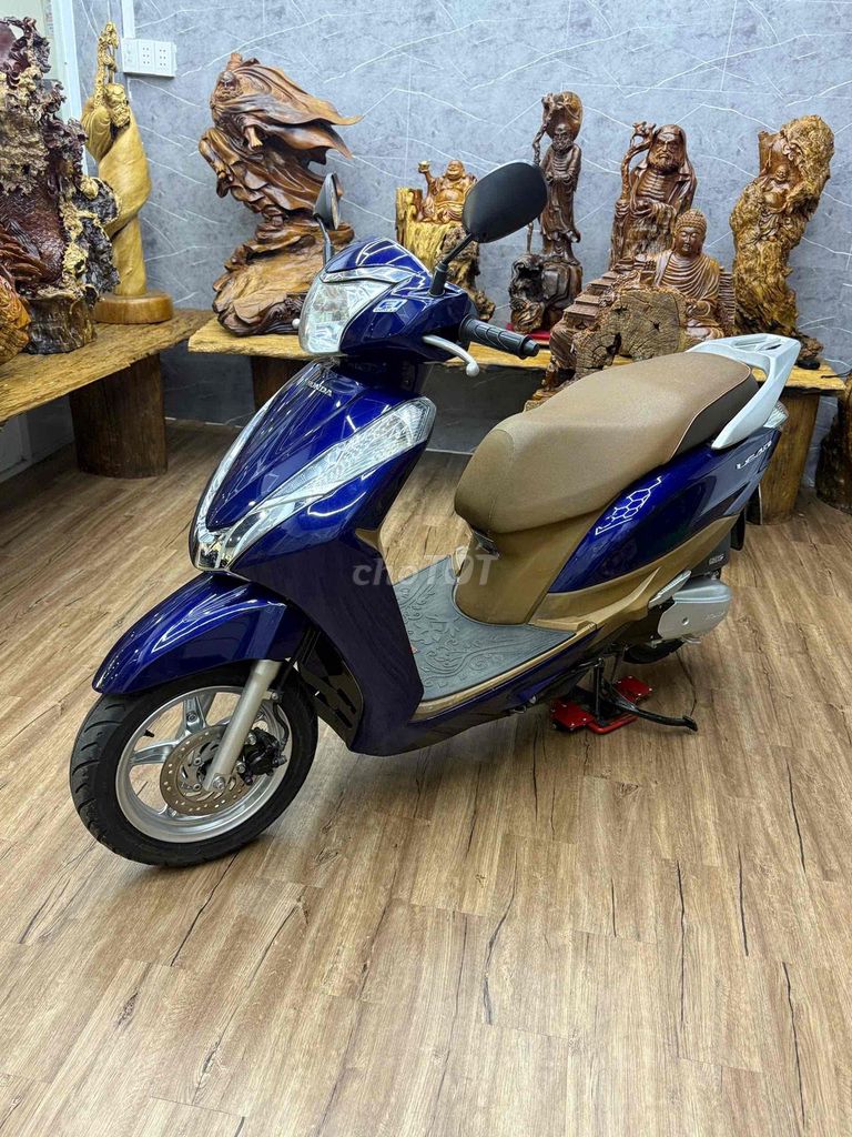 👉Lead biển SG có cccd chủ dàn áo đẹp máy bao êm. Mua bán Xe máy tại Quận 7 Tp Hồ Chí Minh được đăng bởi Xe Cũ Hiếu CT hình 1