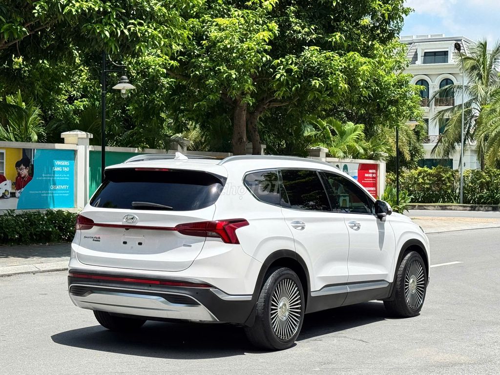 Hyundai Santafe Full xăng, đời 2021. Mua bán Ô tô tại Quận Long Biên Hà Nội được đăng bởi PHÚC LÂM  AUTO hình 3