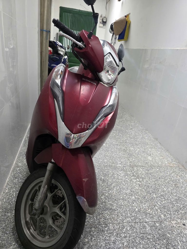 Honda Lead 2018 и Exciter 2016