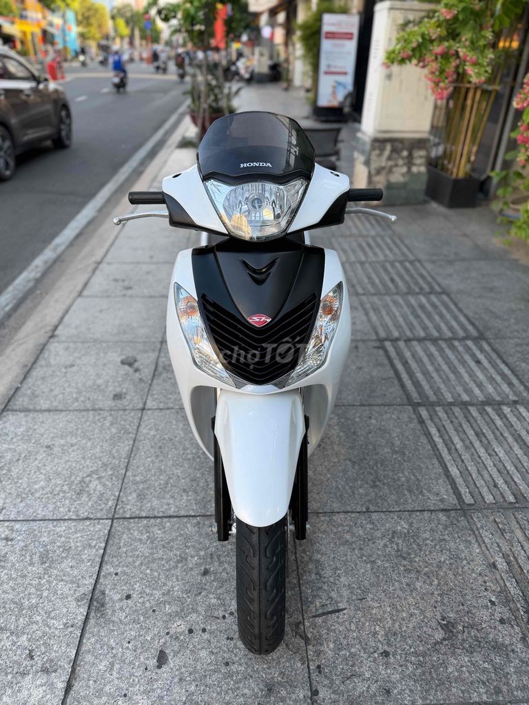 Honda SH 150i nhập Ý sm102 trắng sporty