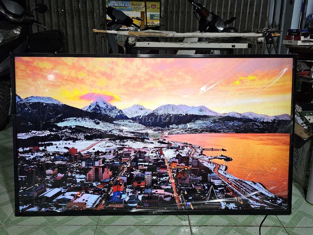 LG 4K 55 inch - 55UQ7550. Mẫu 2023 - Siêu Đẹp 99%. Mua bán Tivi, Âm thanh tại Quận 12 Tp Hồ Chí Minh được đăng bởi Chinh Anh hình 1