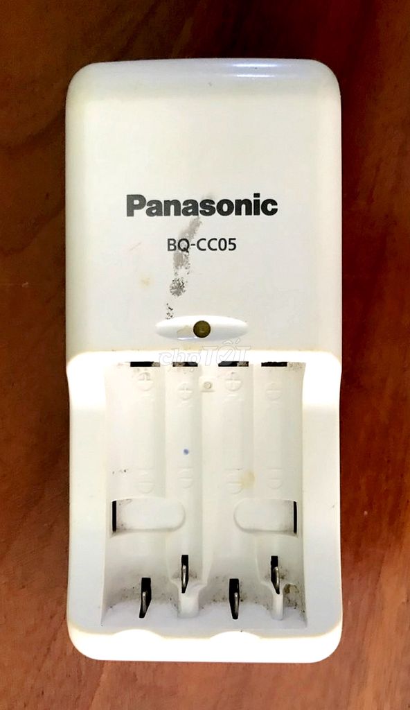 Panasonic BQ-CC05 charge Pin AA & AAA