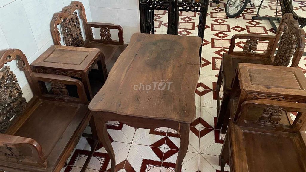 Nhà dư không dùng nửa. Mua bán Bàn ghế tại Thành phố Mỹ Tho Tiền Giang được đăng bởi Phú hình 1