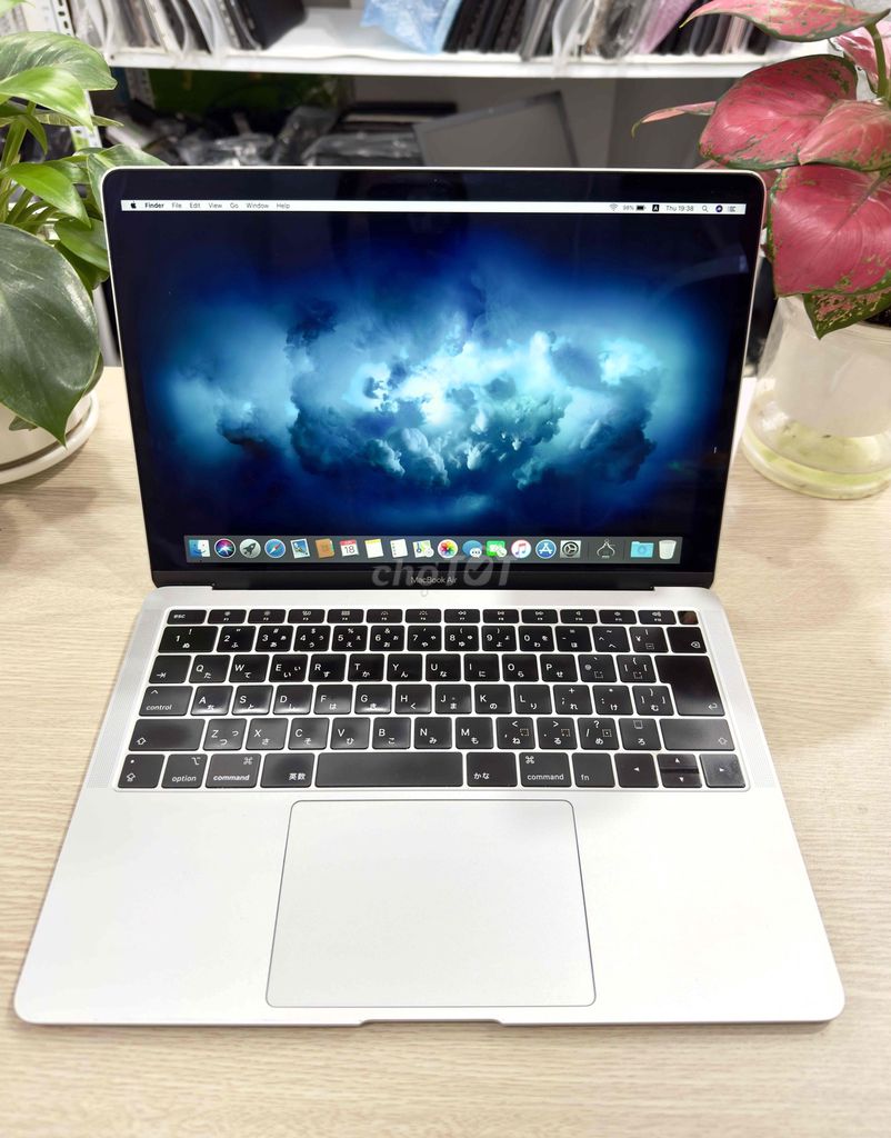 MacBook Air 2019 i5/Ram8/SSD256GB tặng Mouse Apple. Mua bán Laptop tại Quận Hai Bà Trưng Hà Nội được đăng bởi Akiba shop hình 1