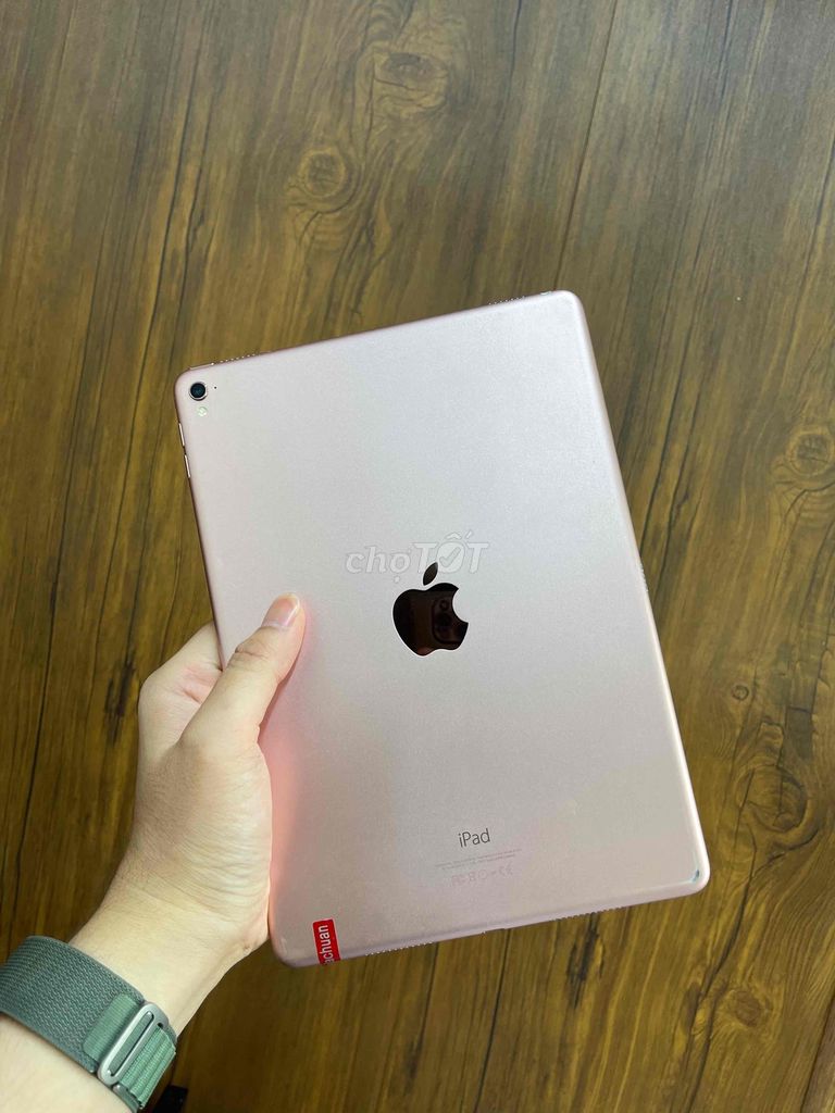 IPad Pro 9.7in 128GB Wifi 4 loa màn rentina 2K đep