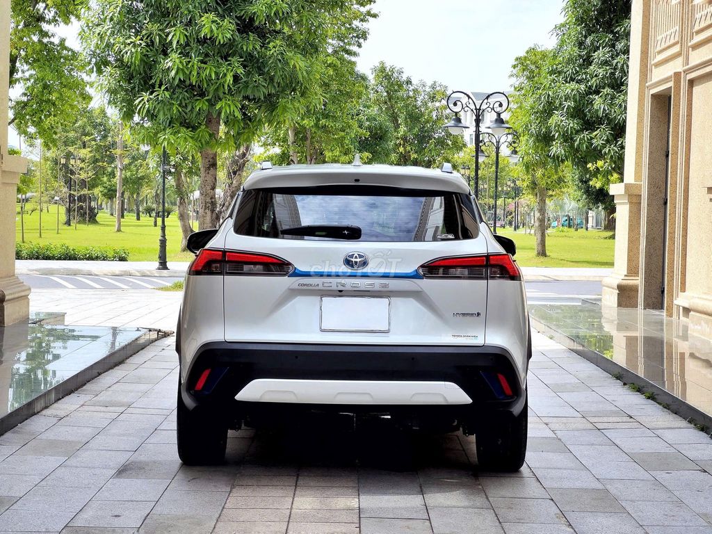 Toyota Corolla Cross 1.8HV 2020, tiết kiệm với HV. Mua bán Ô tô tại Quận Long Biên Hà Nội được đăng bởi Long Biên Cars hình 20