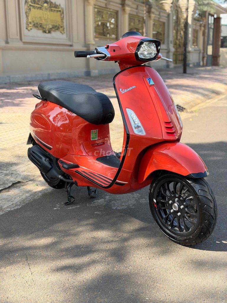 Cần bán VESPA_4.000km - Vừa bấm biển xong. Mua bán Xe máy tại Thành phố Buôn Ma Thuột Đắk Lắk được đăng bởi Hoàng Quang hình 4
