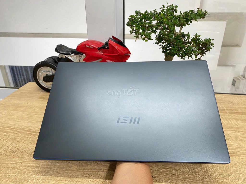 MSI Prestige 15 i7-1185G7/16GB/512GB 15.6 inch FHD. Mua bán Laptop tại Quận Bình Thạnh Tp Hồ Chí Minh được đăng bởi Nguyễn Công Lý hình 1
