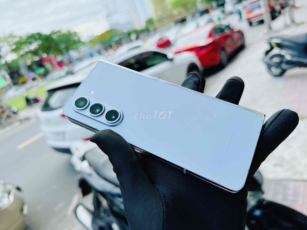 Samsung Z Fold 5 512G Việt Nam màu xanh 2sim. Mua bán Điện thoại tại Quận Hải Châu Đà Nẵng được đăng bởi TUẤN LUXURY MOBILE ĐÀ NẴNG hình 2