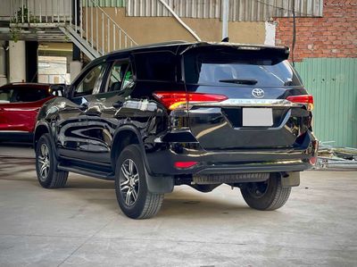 Toyota Fortuner 2022 4x2 AT 2.4L Đen 7 chỗ