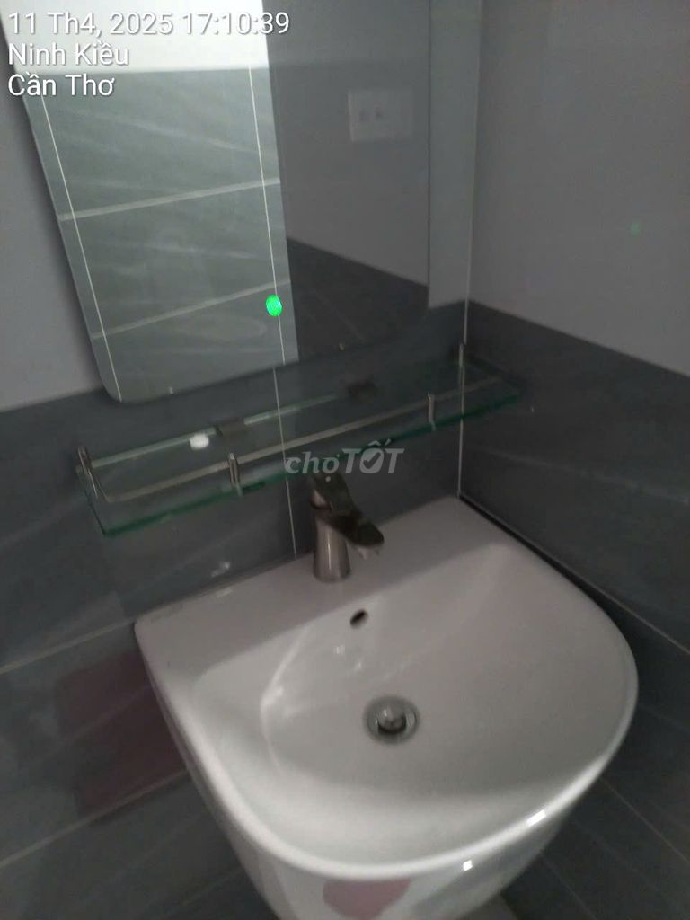 Nhà mặt tiền ngay ngã tư vòng xoay Nguyễn Văn Cừ. Mua bán văn phòng, mặt bằng kinh doanh tại Quận Ninh Kiều Cần Thơ được đăng bởi Lâm Vĩ Nhiệm hình 1