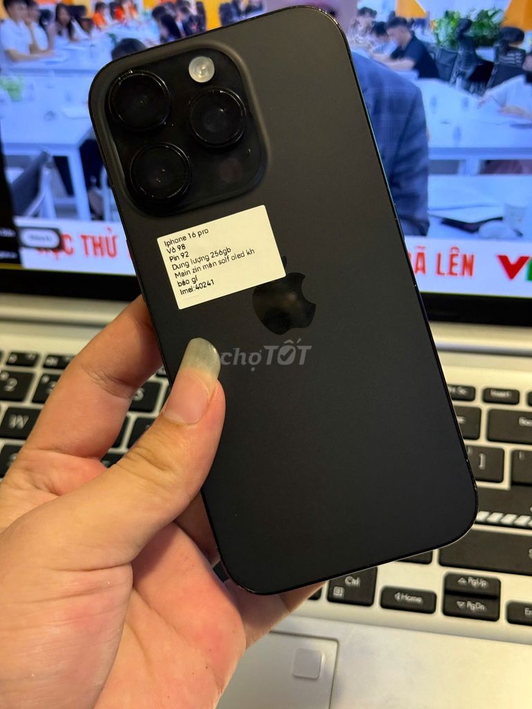 🥰iphone 16 pro quốc tế 256gb thay màn oled ko báo. Mua bán Điện thoại tại Quận Thanh Xuân Hà Nội được đăng bởi Thành Vũ Mobile hình 1