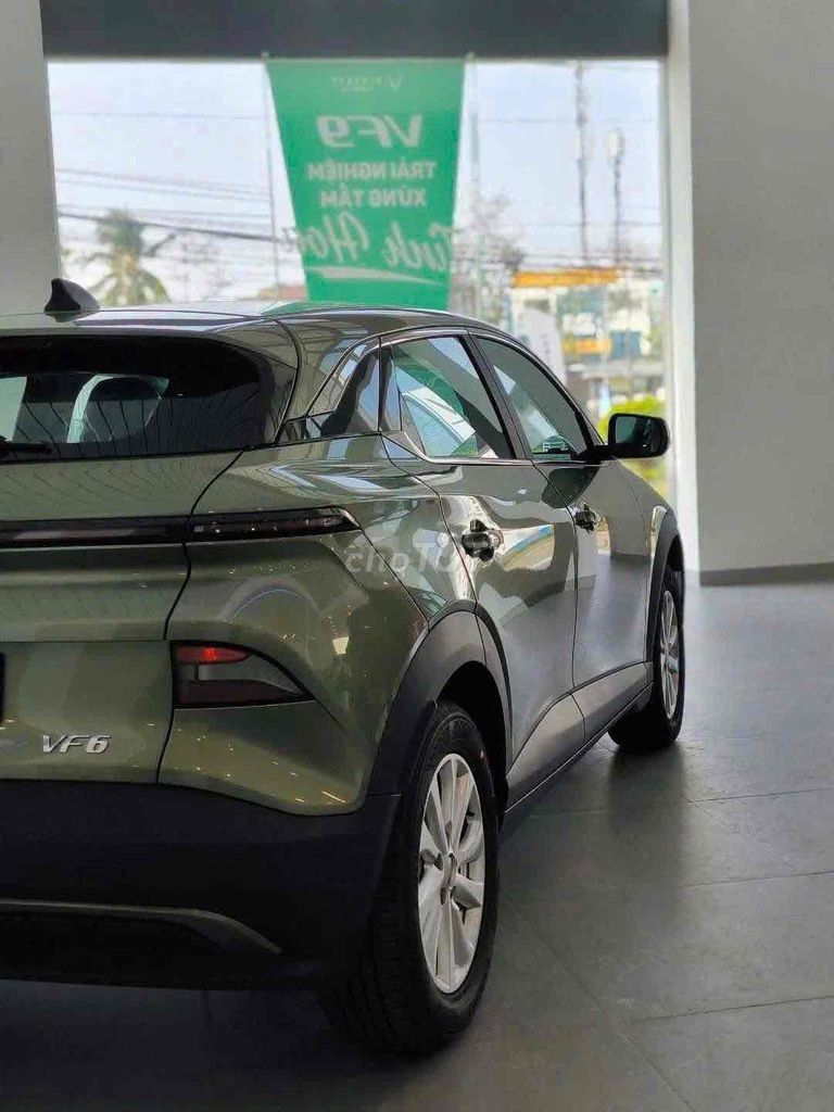 VinFast VF6eco màu Xanh Lá Nhạt. Mua bán Ô tô tại Huyện Bình Chánh Tp Hồ Chí Minh được đăng bởi Phát Nguyễn VinFast hình 4