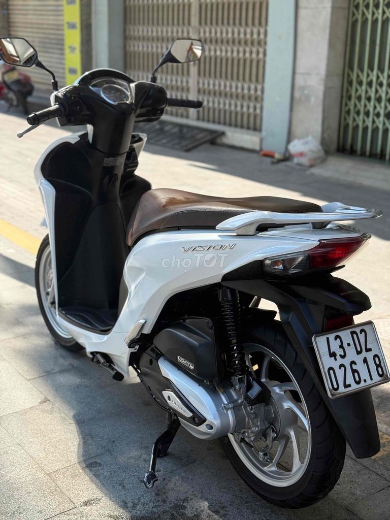 Honda Vision 2023 Стандартная белая