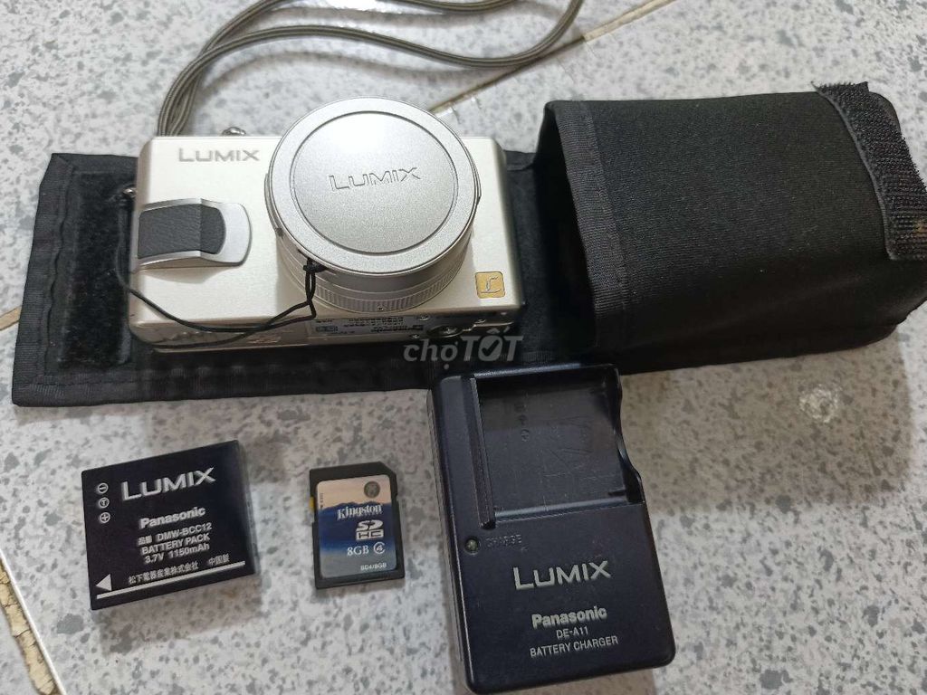 Máy ảnh Panasonic Lumix LX2 sưu tầm. Mua bán Máy ảnh, Máy quay tại Thành phố Thủ Dầu Một Bình Dương được đăng bởi Duong hình 1