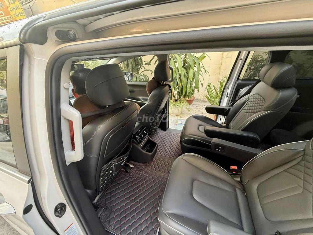 HYUNDAI Custin 2024 2.0 (Đăng ký tháng 10 2024). Mua bán Ô tô tại Quận 11 Tp Hồ Chí Minh được đăng bởi Nguyễn Nhi hình 4