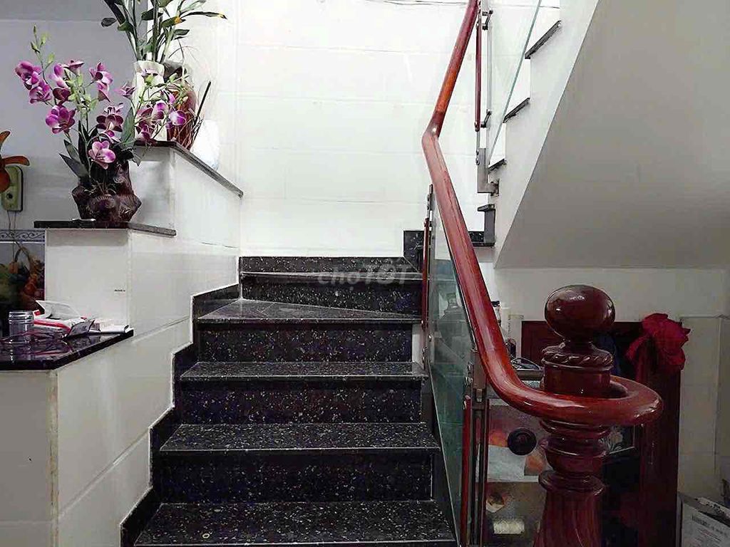 NHÀ [ 4 x 18] 1 lầu (3 PN,2WC) ,hẻm 7m ,ĐƯỜNG SỐ 18 —PHAN ĐĂNG GIẢNG