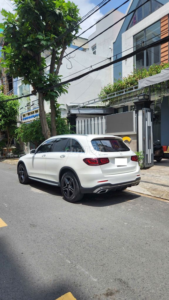 Gia đình bán GLC300 sx 2022 Tên công ty. Mua bán Ô tô tại Quận 4 Tp Hồ Chí Minh được đăng bởi tuấn hình 2