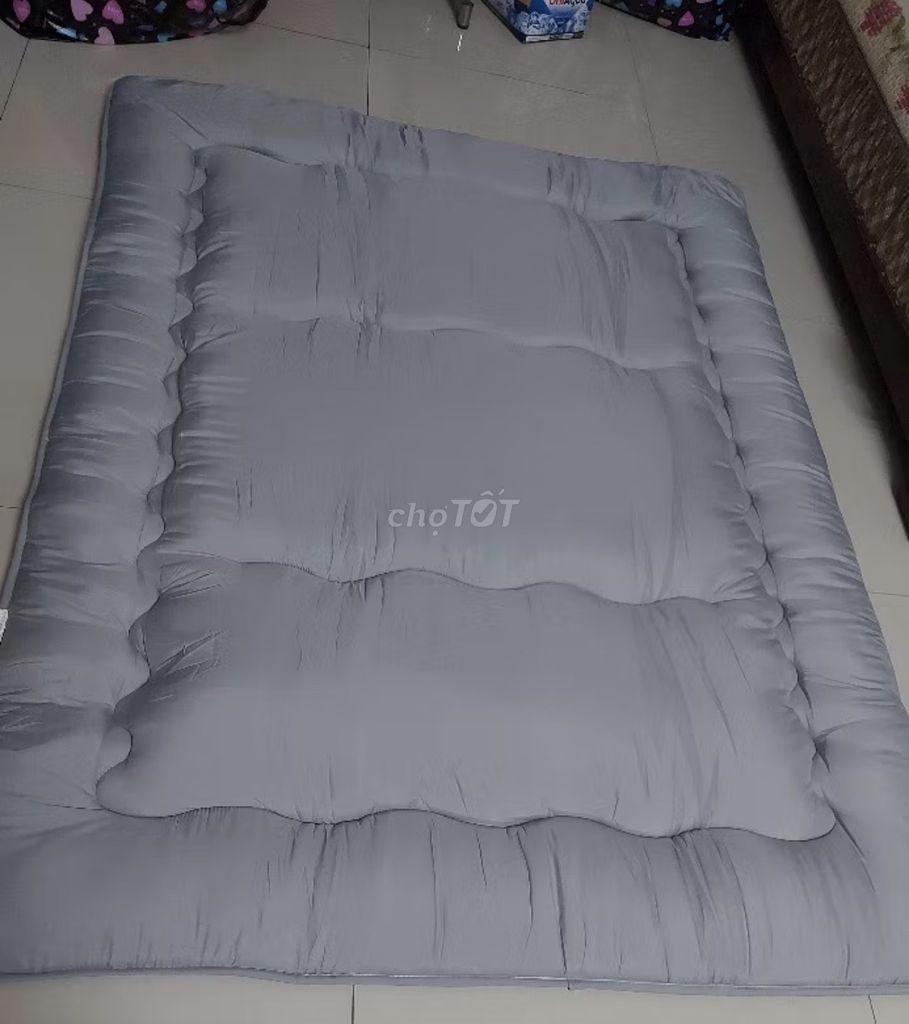 Nệm topper Xám đã sử dụng. Mua bán Giường, chăn ga gối nệm tại Quận Gò Vấp Tp Hồ Chí Minh được đăng bởi Ngô Trường Thiên hình 1