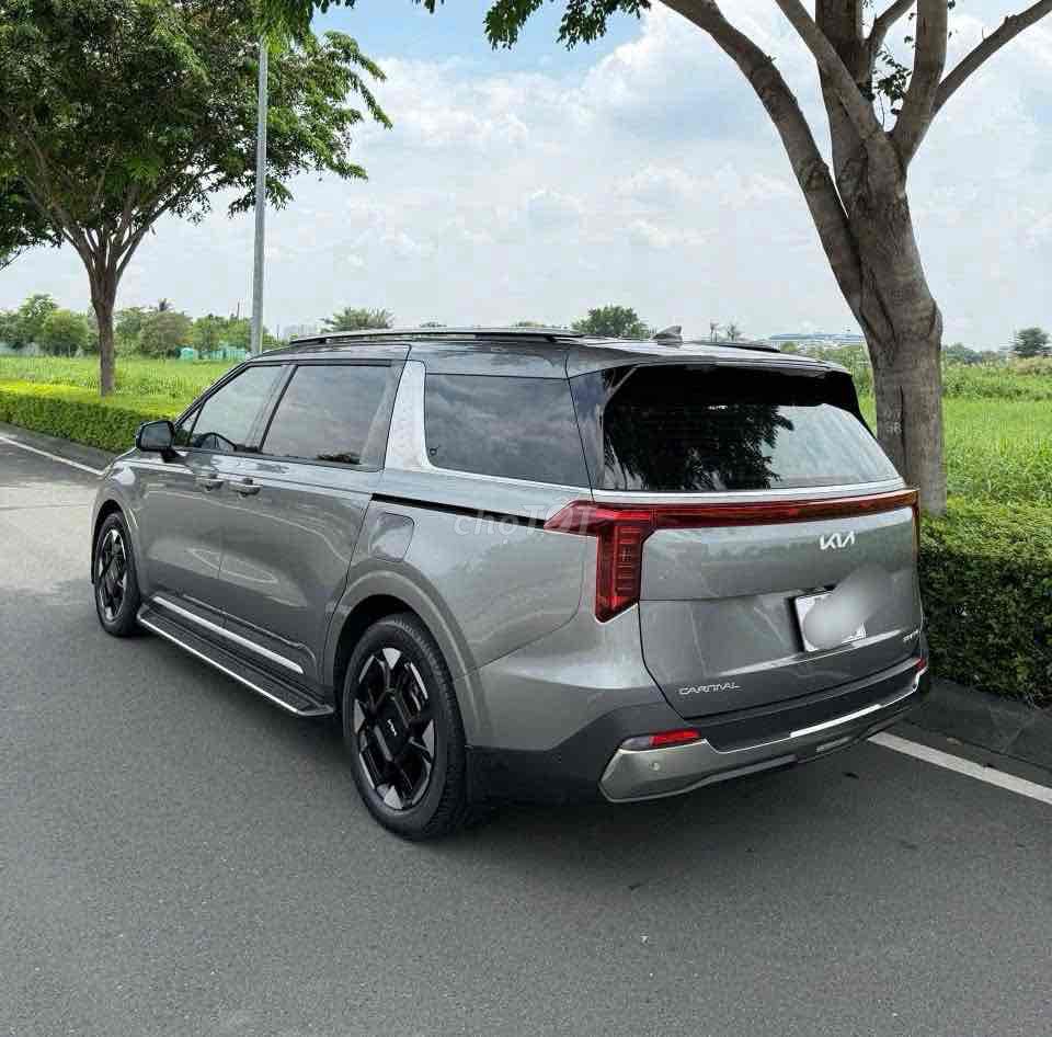 Kia Carnival 2025 Signature 2.2D - 8000 km. Mua bán Ô tô tại Quận 12 Tp Hồ Chí Minh được đăng bởi Văn Bình hình 3