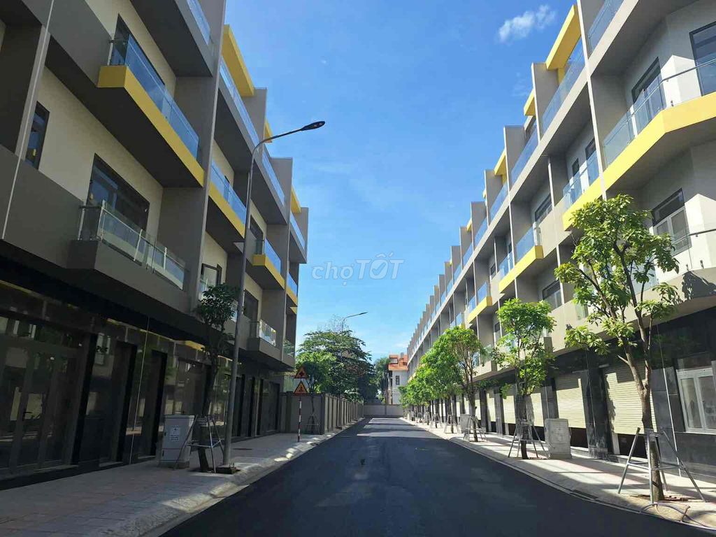Shophouse kinh doanh 67m2 sát bên trung tâm thương mại Co.op Mart. Mua bán Văn phòng, Mặt bằng kinh doanh tại Thành phố Dĩ An Bình Dương được đăng bởi Đức Lân hình 7
