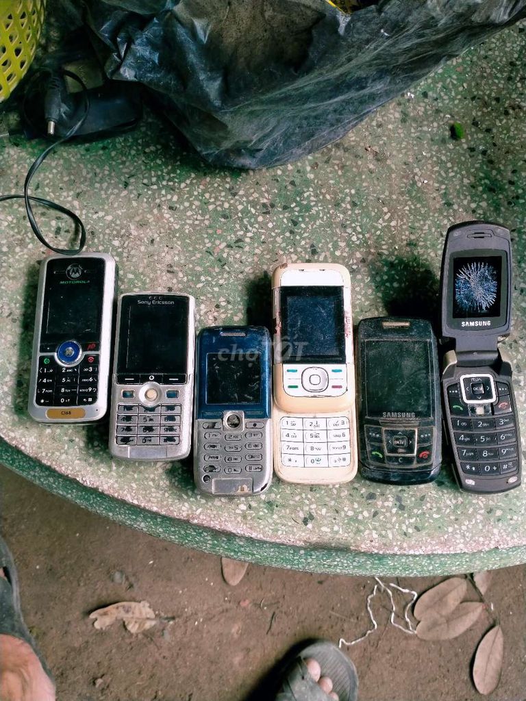 Motorola C168 Đen, Bạc đã sử dụng. Mua bán Điện thoại tại Thành phố Thủ Dầu Một Bình Dương được đăng bởi Phương Xây Dựng hình 1