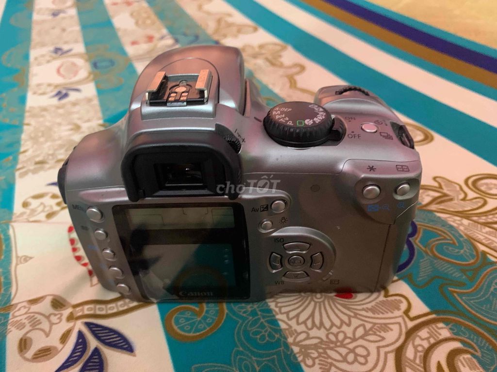 Máy ảnh Canon EOS Xám Đã sử dụng. Mua bán Máy ảnh, Máy quay tại Thành phố Rạch Giá Kiên Giang được đăng bởi pờlayku hình 1