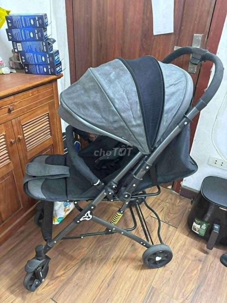 Xe đẩy Genmama GM-XE04 Xám. Mua bán Mẹ và bé tại Huyện Sóc Sơn Hà Nội được đăng bởi t Nikolai hình 1