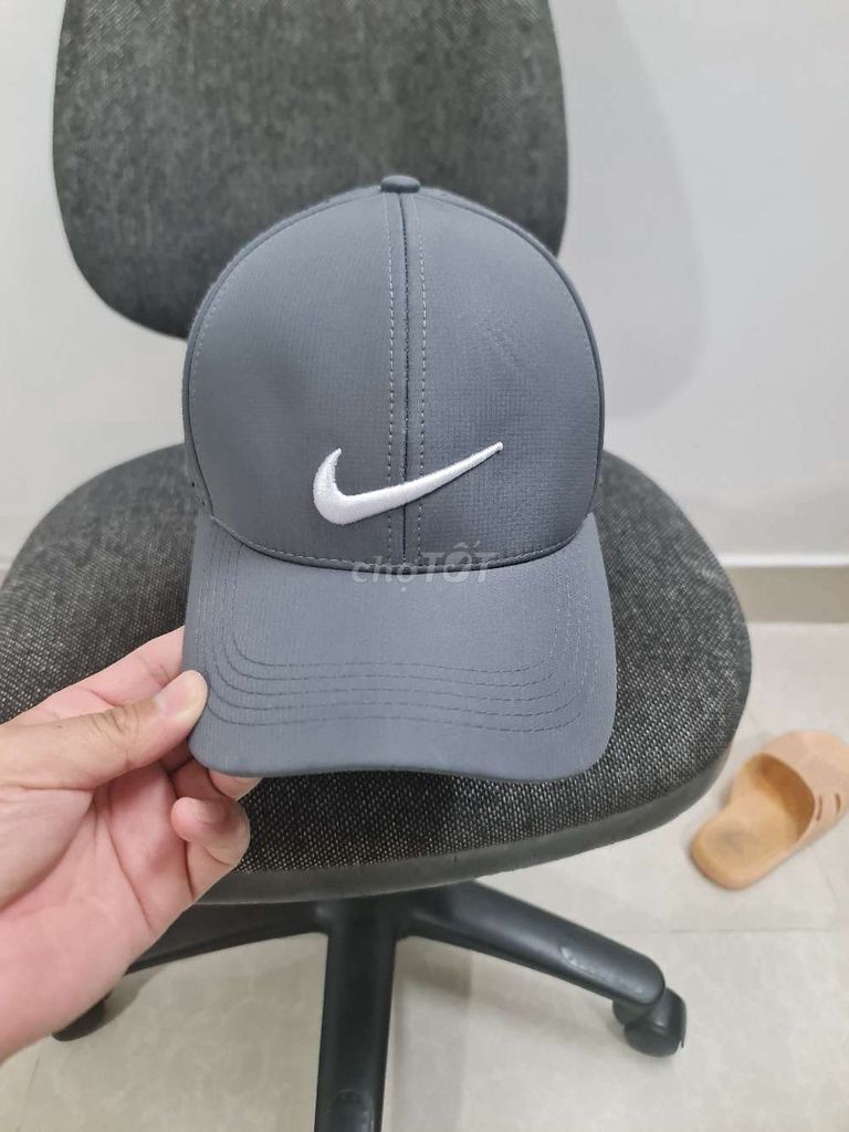 Nón Nike xám