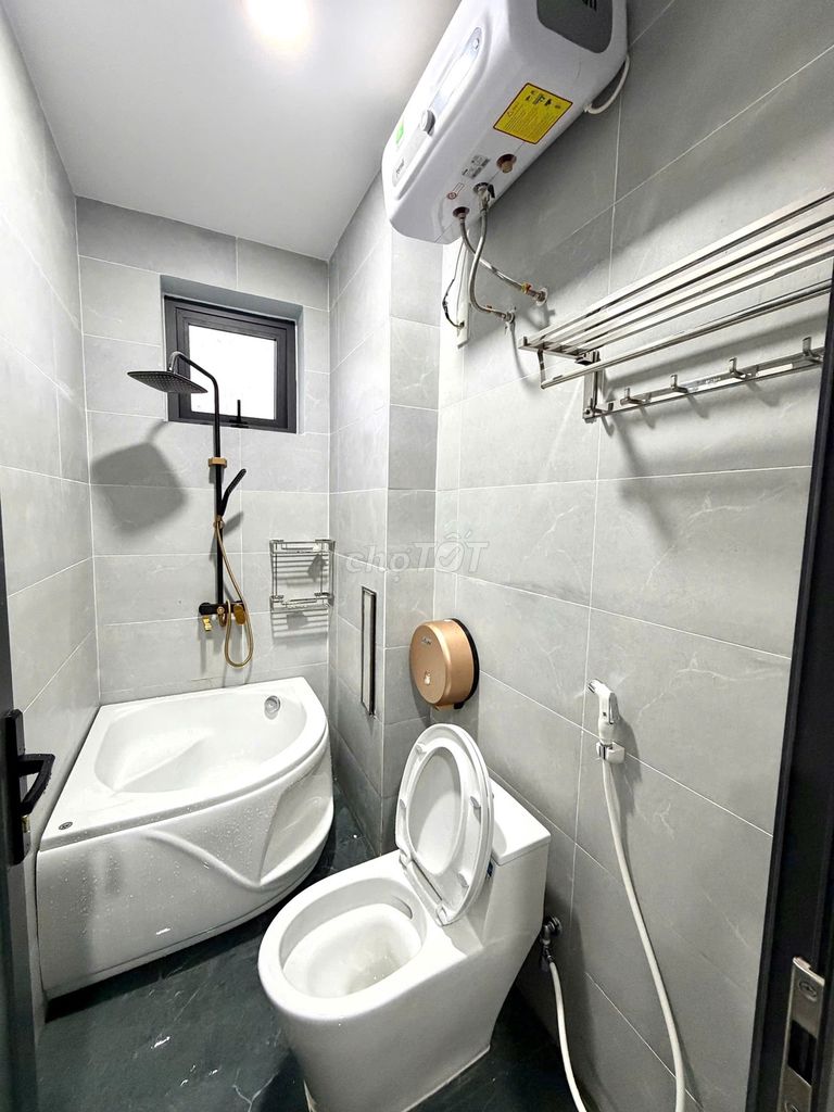 CHO THUÊ CĂN HỘ 1 PHÒNG NGỦ FULL NỘI THẤT CÓ CỬA SỔ THOÁNG MÁT ĐƯỜNG