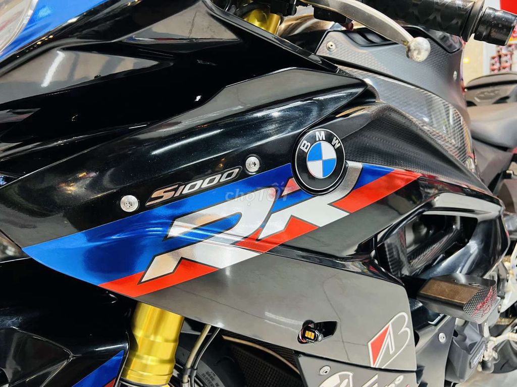 BMW S1000RR 2019 NHIỀU ĐỒ CHƠI