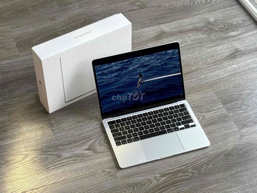 Apple MacBook Air M4 13 inch 16GB/512GB. Mua bán Laptop tại Quận 10 Tp Hồ Chí Minh được đăng bởi mạc thành hình 1