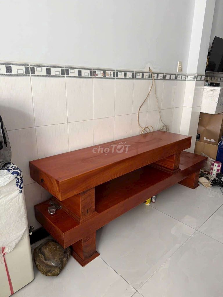 Kệ tivi gỗ nguyên khối 2 tầng mua 15tr pas 5tr5. Mua bán Tủ, kệ gia đình tại Quận 12 Tp Hồ Chí Minh được đăng bởi Nguyên hình 1