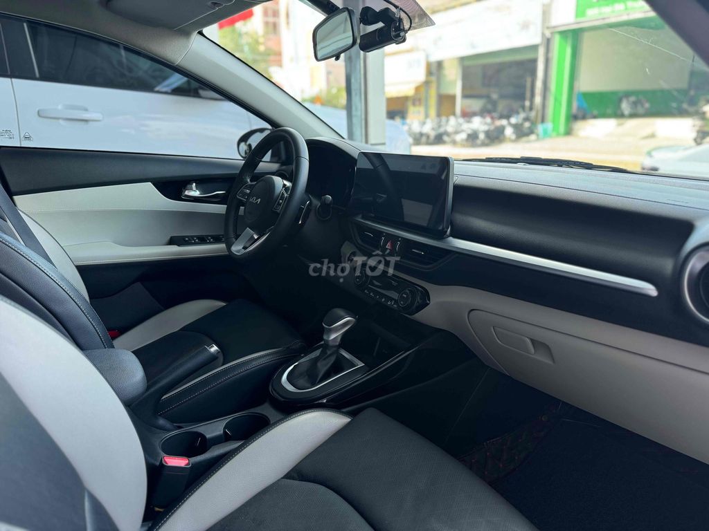 Kia K3 2022 Luxury- Odo 27.000km – Logo mới. Mua bán Ô tô tại Thành phố Đà Lạt Lâm Đồng được đăng bởi ĐỒNG MOTOR 2  cá nhân hình 3