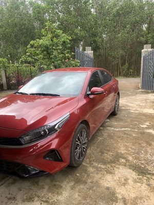 Kia K3 2022 Deluxe 1.6 MT - 80000 km. Mua bán Ô tô tại Huyện Định Quán Đồng Nai được đăng bởi Nguyễn huy đạt