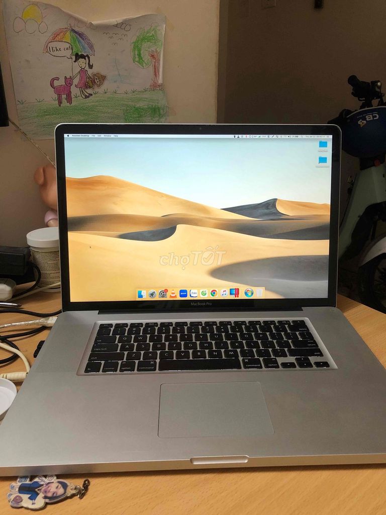 Macbook Apple màn 17.3 i7 Ram 8GB ổ cứng ssd 256GB. Mua bán Laptop tại Quận Hai Bà Trưng Hà Nội được đăng bởi anh Quy hình 1