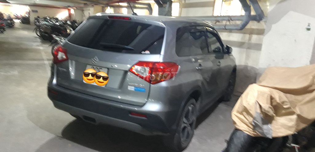 Suzuki Vitara 2016 Xám 38000 km. Mua bán Ô tô tại Quận Cầu Giấy Hà Nội được đăng bởi Ngọc Long hình 6