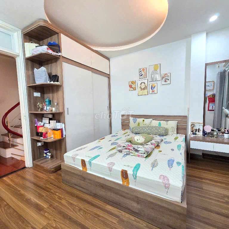 Phố Huỳnh Thúc Kháng- Đống Đa 41m2, 5 tầng ngõ nông 8.5 tỷ. Mua bán nhà ở tại Quận Đống Đa Hà Nội được đăng bởi Hoàng Thị Vinh hình 2