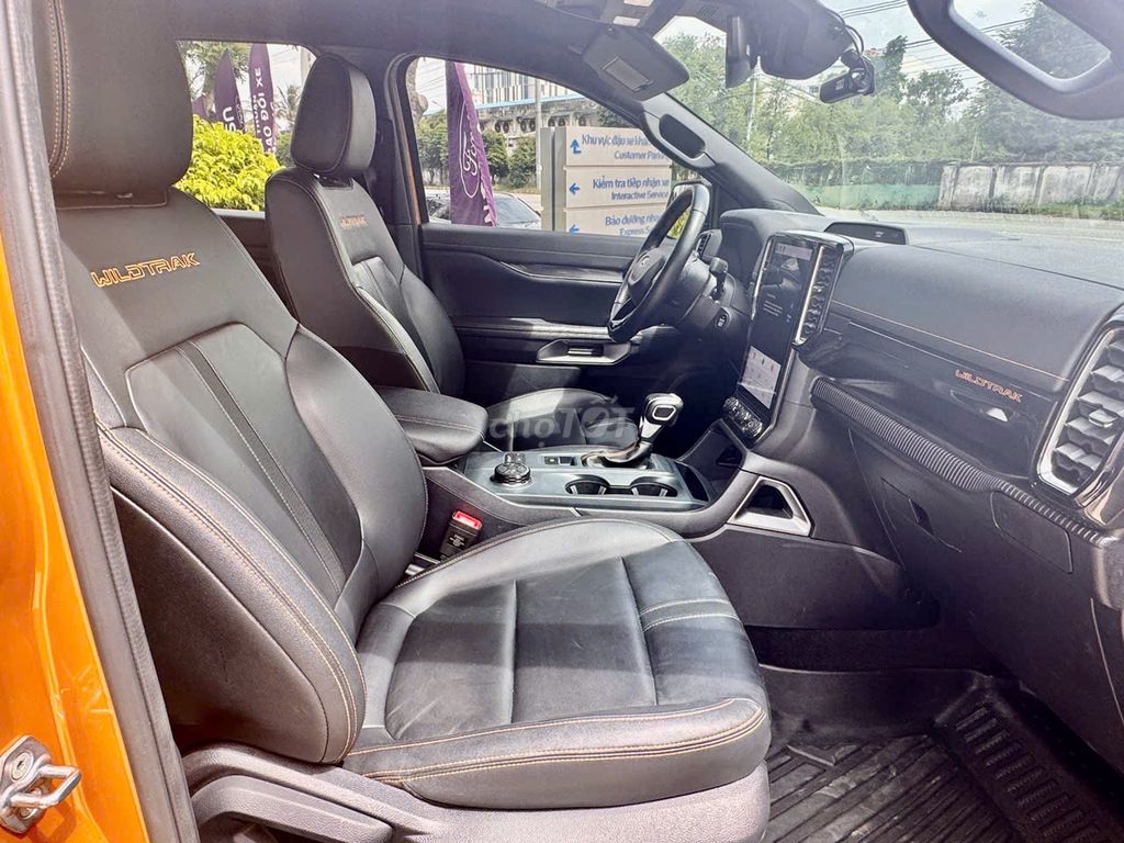 RANGER WILDTRACK 2.0 4x4 AT 2023 - odo 33k chuẩn. Mua bán Ô tô tại Quận 7 Tp Hồ Chí Minh được đăng bởi Tân Thuận Ford Sài Gòn hình 15